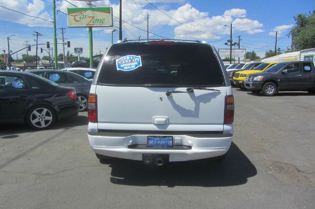 2002 GMC Yukon EX Sedan 4D