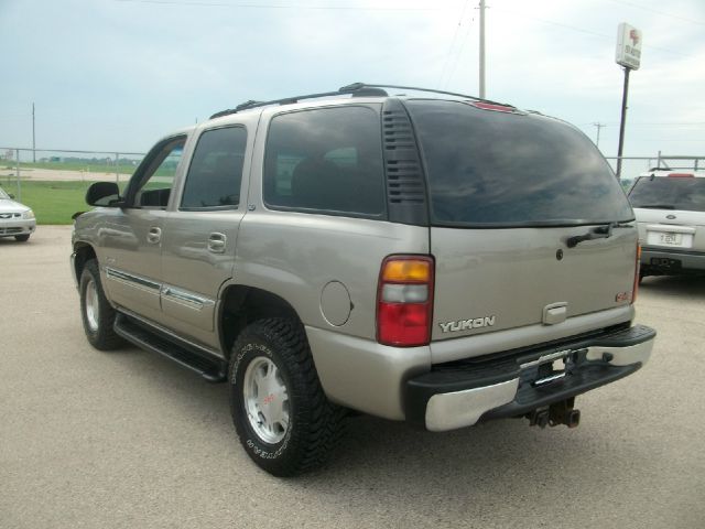 2002 GMC Yukon Ram 3500 Diesel 2-WD