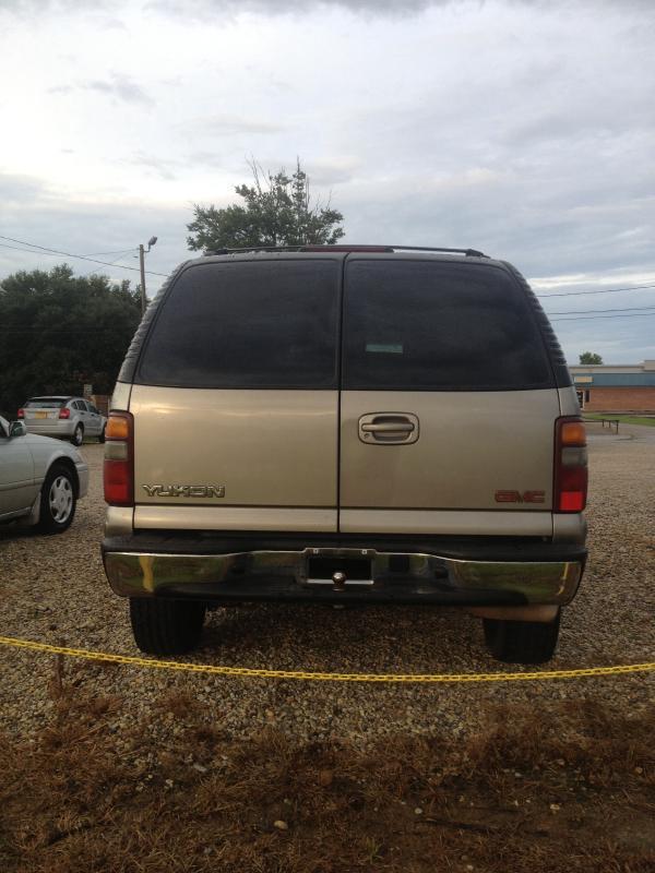 2002 GMC Yukon Extras