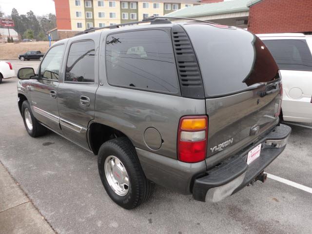 2002 GMC Yukon SLT