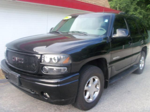 2002 GMC Yukon EX Sedan 4D