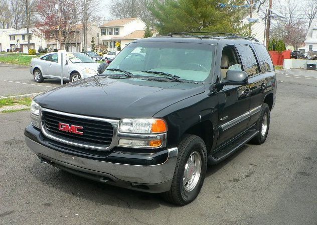 2002 GMC Yukon Ram 3500 Diesel 2-WD