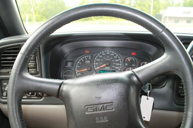 2002 GMC Yukon Ram 3500 Diesel 2-WD