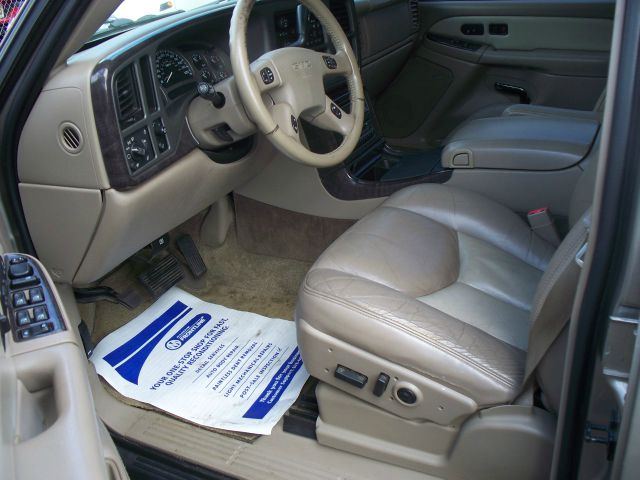 2003 GMC Yukon Base