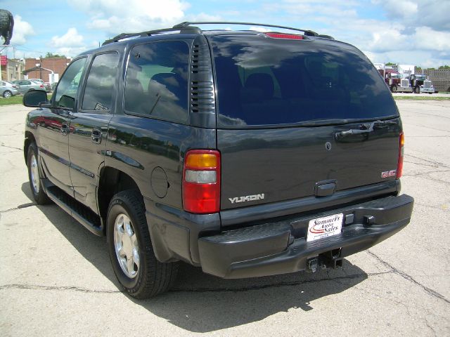 2003 GMC Yukon EX Sedan 4D