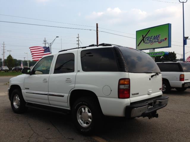 2003 GMC Yukon SLT