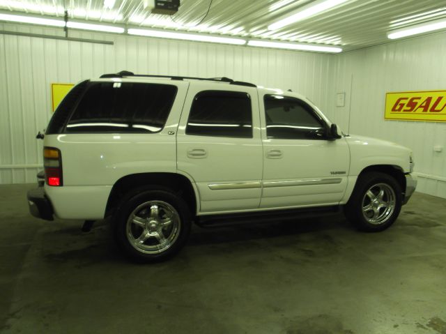 2003 GMC Yukon Ram 3500 Diesel 2-WD