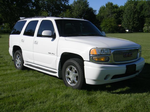 2003 GMC Yukon Base