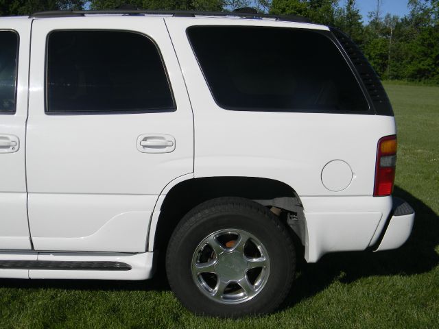 2003 GMC Yukon Base