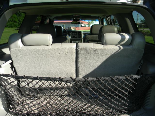 2003 GMC Yukon Base