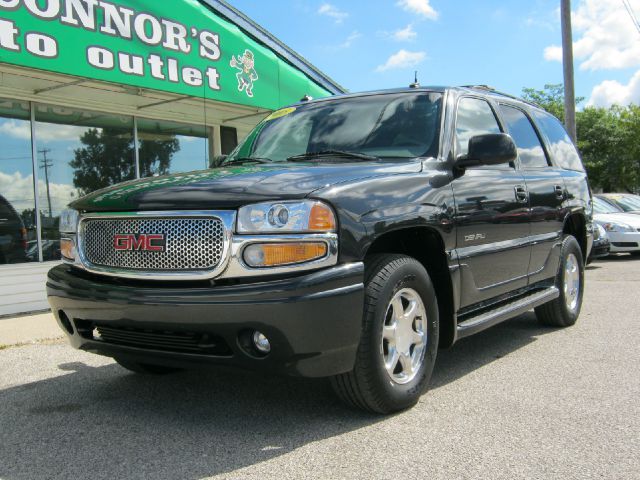 2003 GMC Yukon EX Sedan 4D