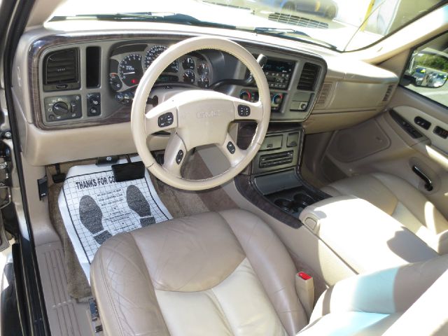 2003 GMC Yukon LT, Z71, Crewcab