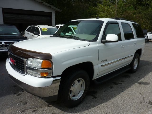 2003 GMC Yukon Wagon SE