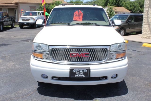 2003 GMC Yukon EX Sedan 4D