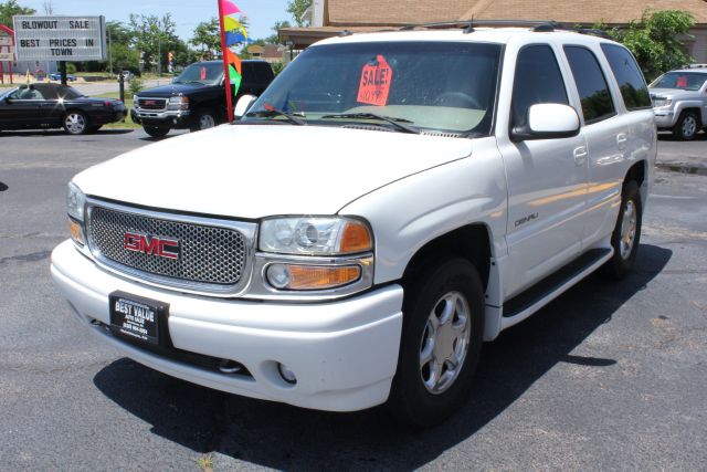 2003 GMC Yukon EX Sedan 4D