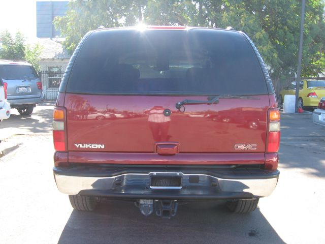 2003 GMC Yukon 4wd