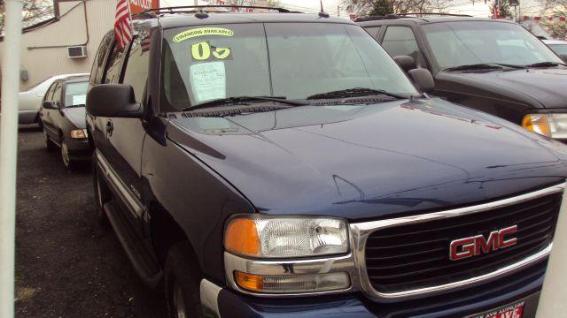 2003 GMC Yukon Ram 3500 Diesel 2-WD