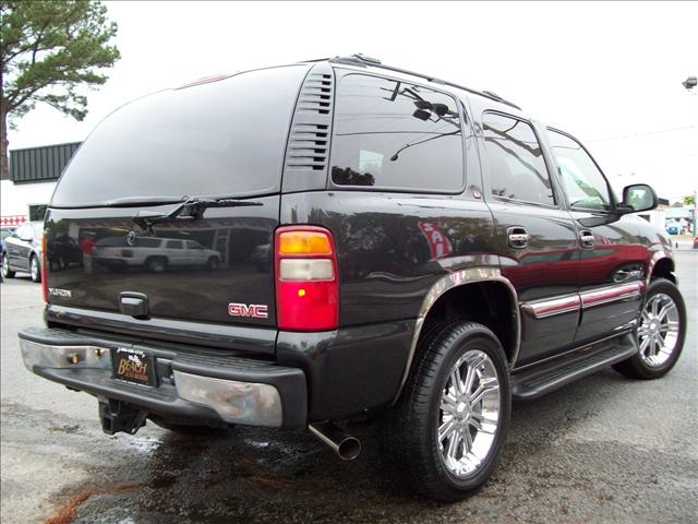 2003 GMC Yukon SLT