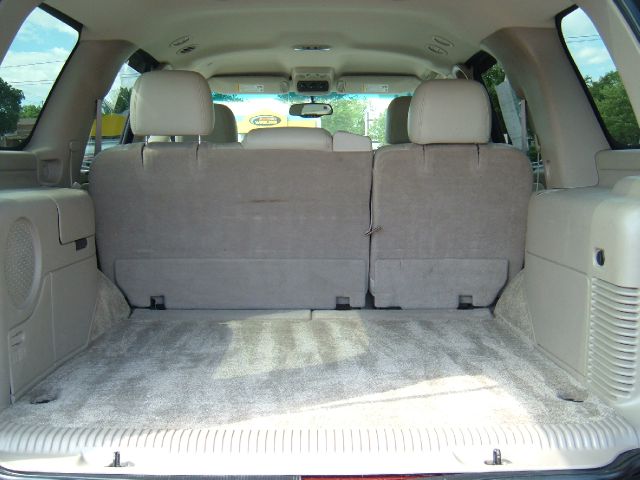 2003 GMC Yukon SLT