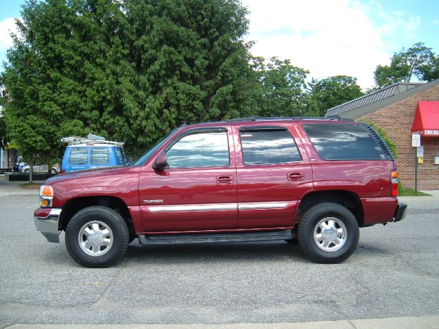 2003 GMC Yukon SLT