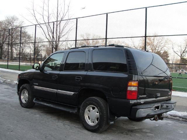 2003 GMC Yukon Ram 3500 Diesel 2-WD