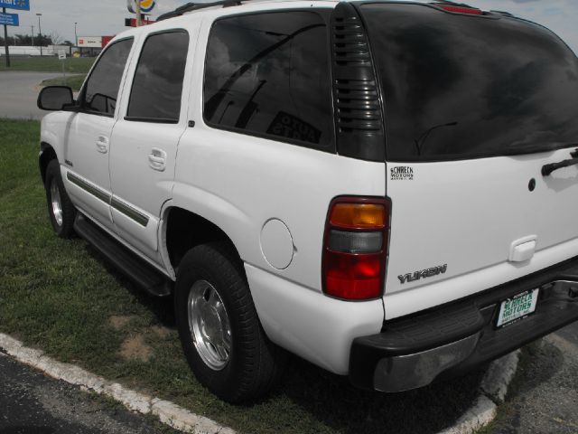 2003 GMC Yukon Ram 3500 Diesel 2-WD