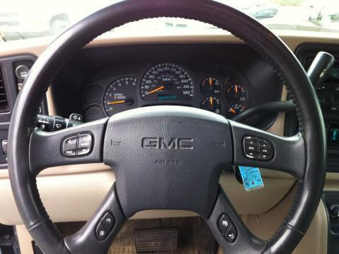 2003 GMC Yukon Unknown