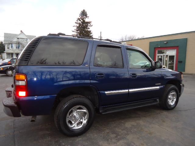 2003 GMC Yukon Autobahn