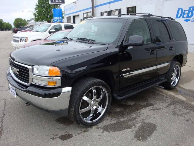 2003 GMC Yukon XLT 5-speedextrasnice