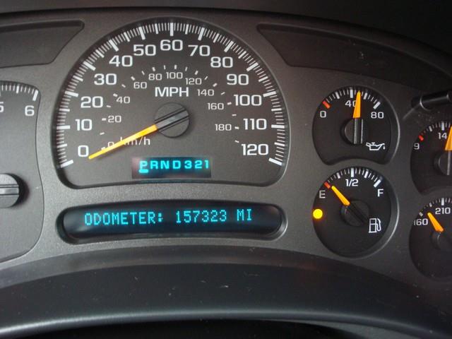 2003 GMC Yukon XLT 5-speedextrasnice