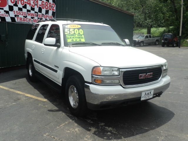 2003 GMC Yukon Ram 3500 Diesel 2-WD