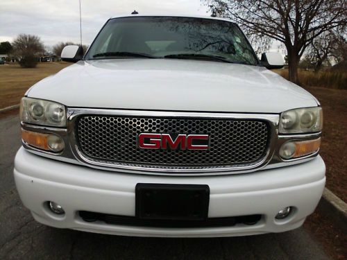 2003 GMC Yukon Base