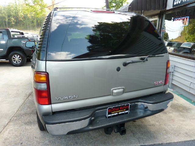 2003 GMC Yukon Wagon SE