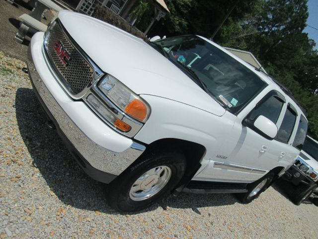 2003 GMC Yukon Ram 3500 Diesel 2-WD