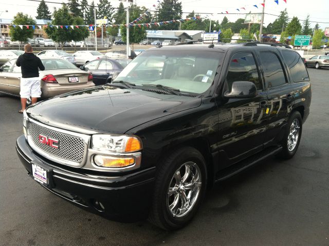 2003 GMC Yukon Base