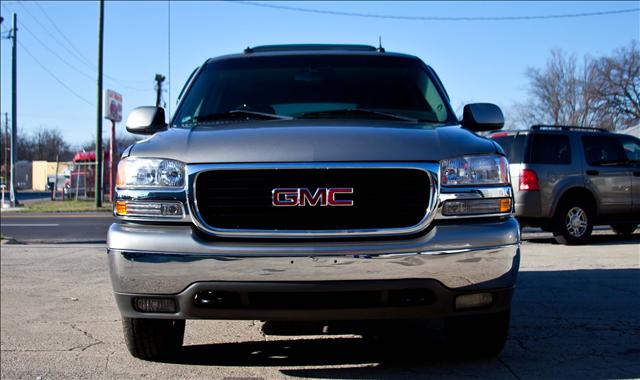 2003 GMC Yukon SLT