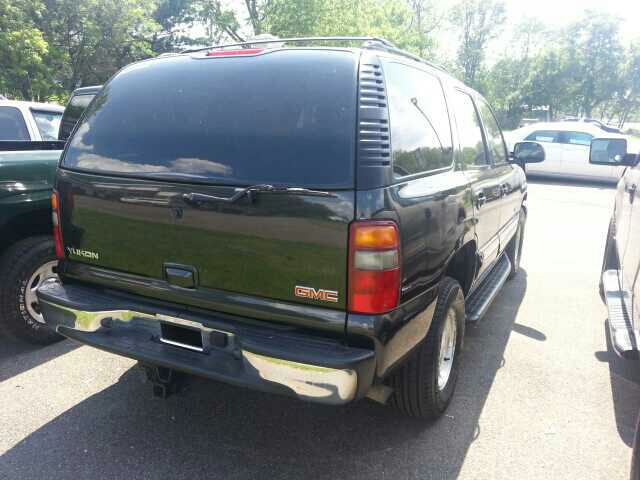 2003 GMC Yukon Ram 3500 Diesel 2-WD