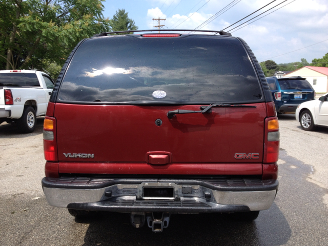 2003 GMC Yukon Ram 3500 Diesel 2-WD