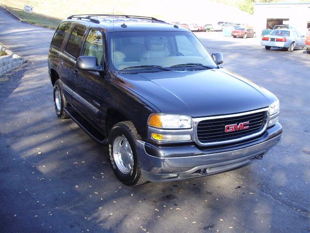 2003 GMC Yukon Ram 3500 Diesel 2-WD