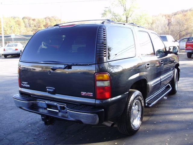 2003 GMC Yukon Ram 3500 Diesel 2-WD