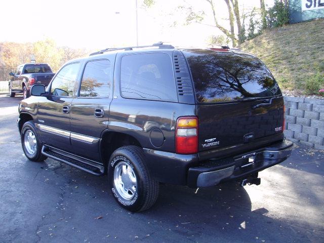 2003 GMC Yukon Ram 3500 Diesel 2-WD