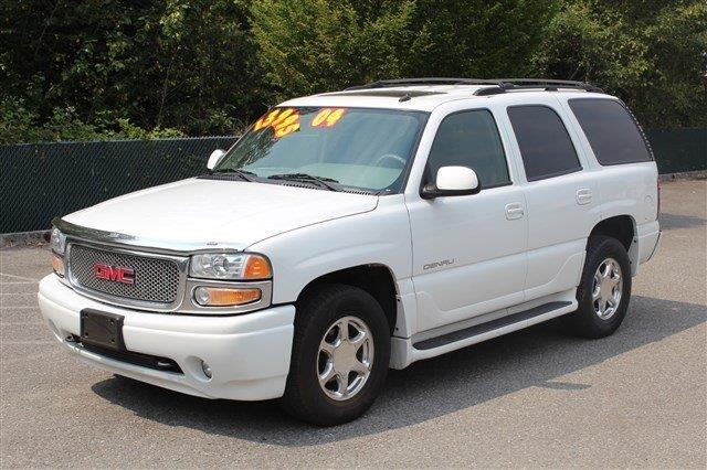 2004 GMC Yukon Unknown