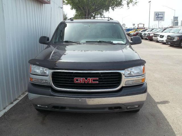 2004 GMC Yukon 5.7 HEMI SLT