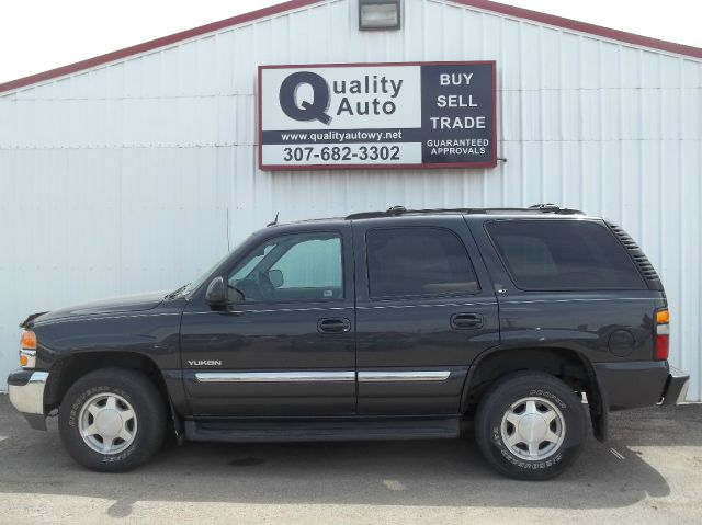 2004 GMC Yukon 5.7 HEMI SLT