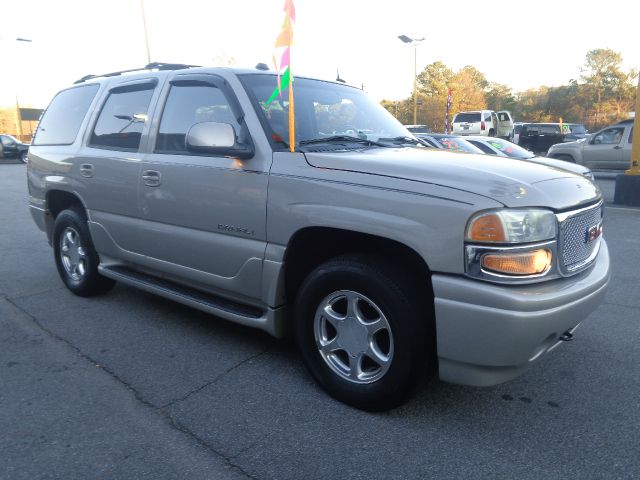 2004 GMC Yukon Base