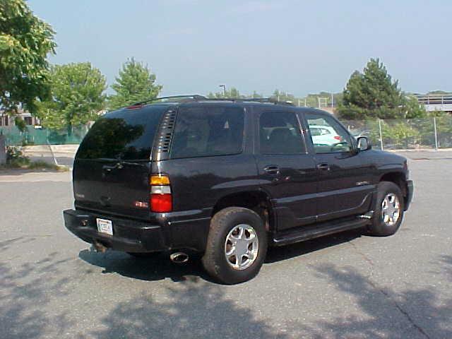 2004 GMC Yukon Unknown