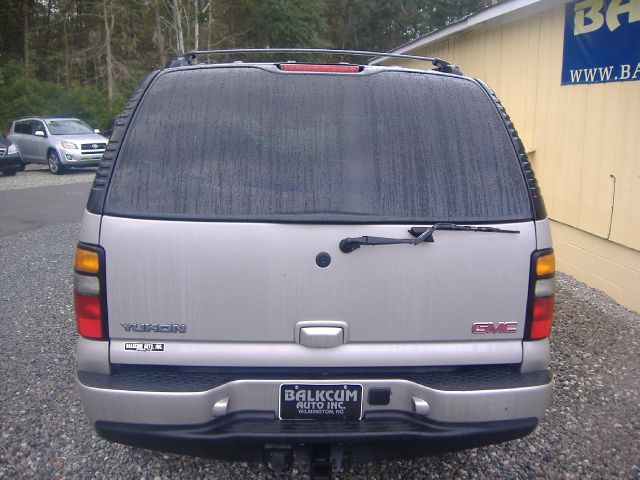 2004 GMC Yukon EX Sedan 4D