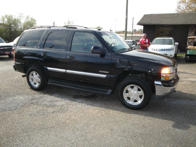 2004 GMC Yukon Ram 3500 Diesel 2-WD