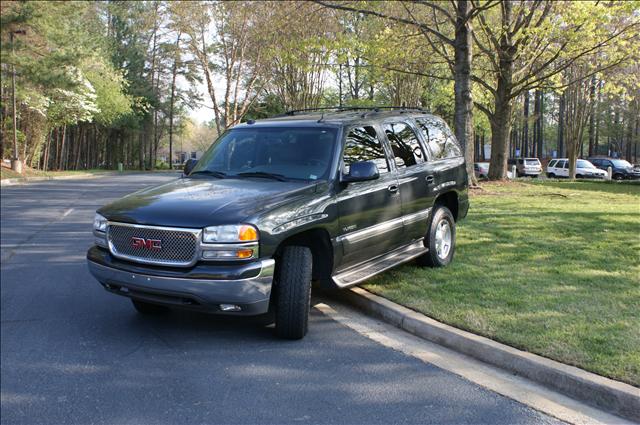 2004 GMC Yukon SLT