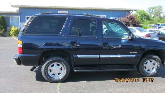 2004 GMC Yukon Ram 3500 Diesel 2-WD